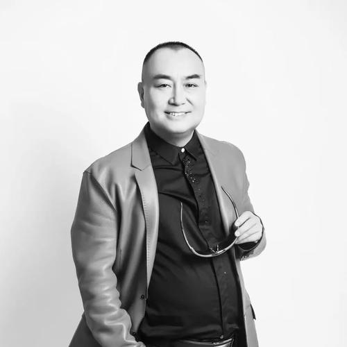 2025新澳门天天开奖免费和歌手突发脑溢血去世与著名歌唱家脑溢血