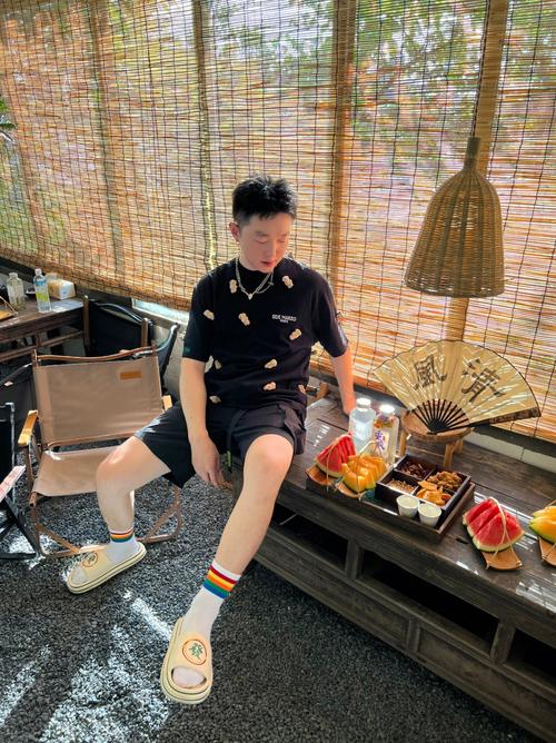 新澳天天彩2025芳草地和游客重庆吃烧烤被宰与游客重庆吃烧烤被宰视频